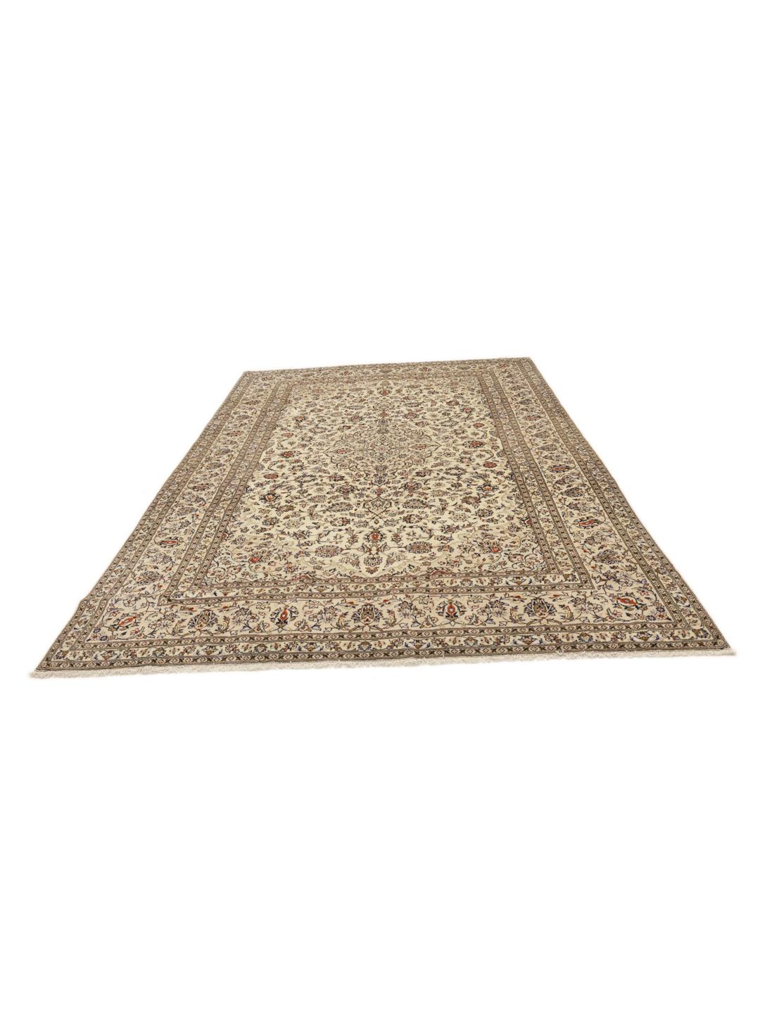 Hand-knotted Keshan rug from the Middle East with a floral pattern in beige and blue