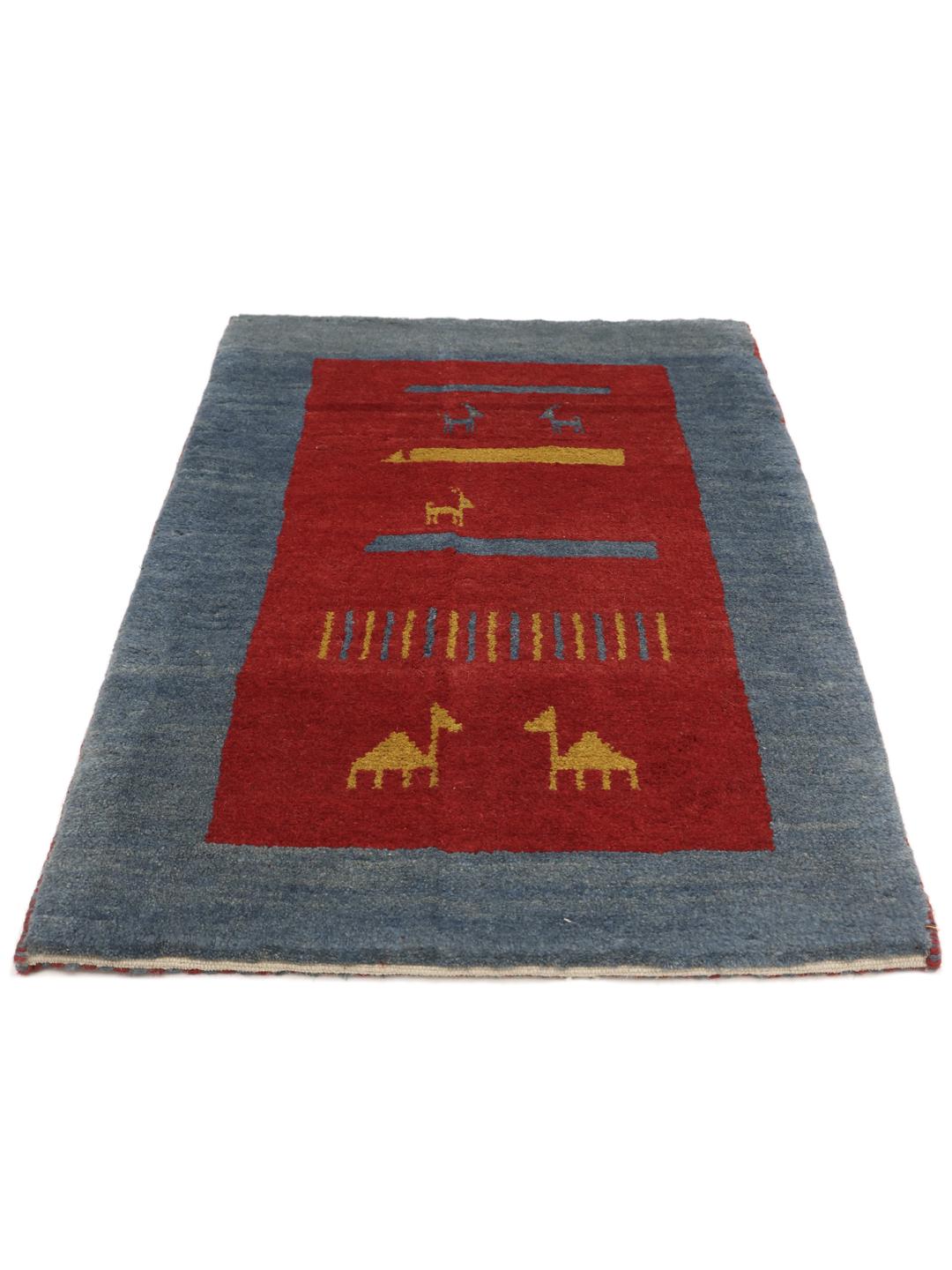 Handgeknoopt Gabbeh-tapijt met diermotieven in rood en blauw uit het Midden-Oosten