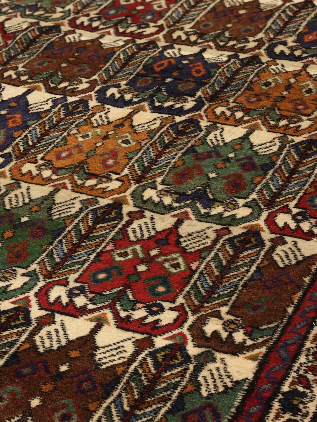 Handgeknoopt Afshar Shahre Babak-tapijt uit het Midden-Oosten in multicolor wol.
