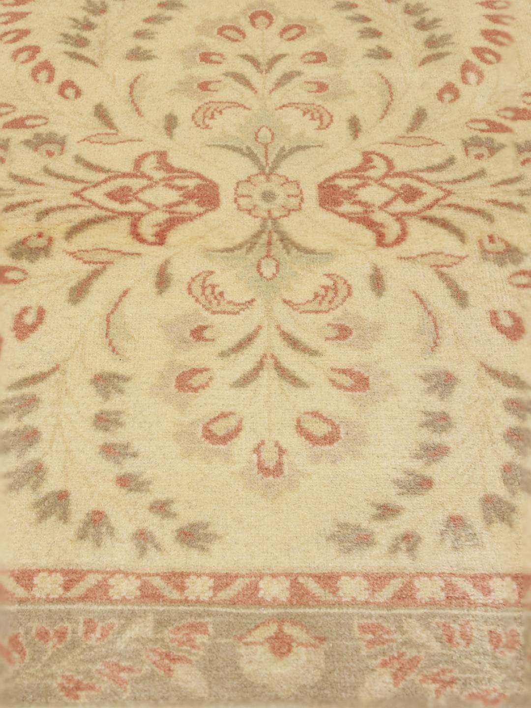 Handgeknoopt Tabriz wollen tapijt in beige en lichtgroen