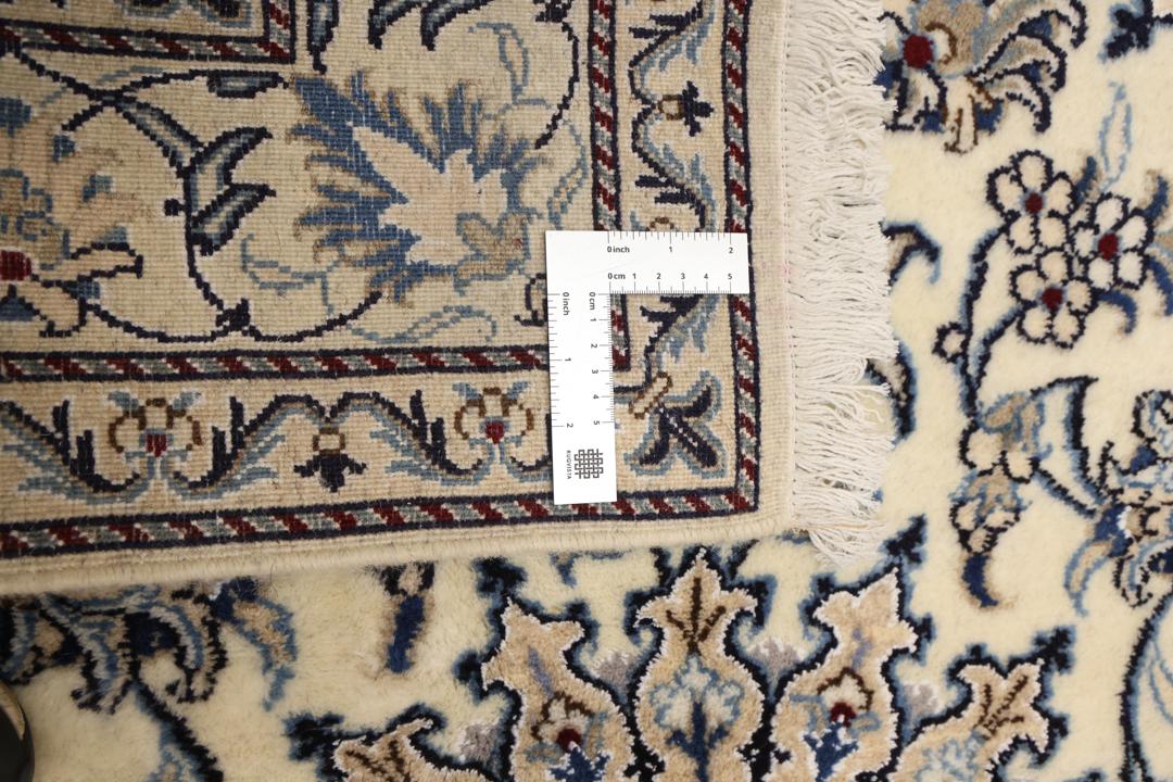 Authentiek handgeknoopt Nain-tapijt uit het Midden-Oosten in beige en blauwe tinten