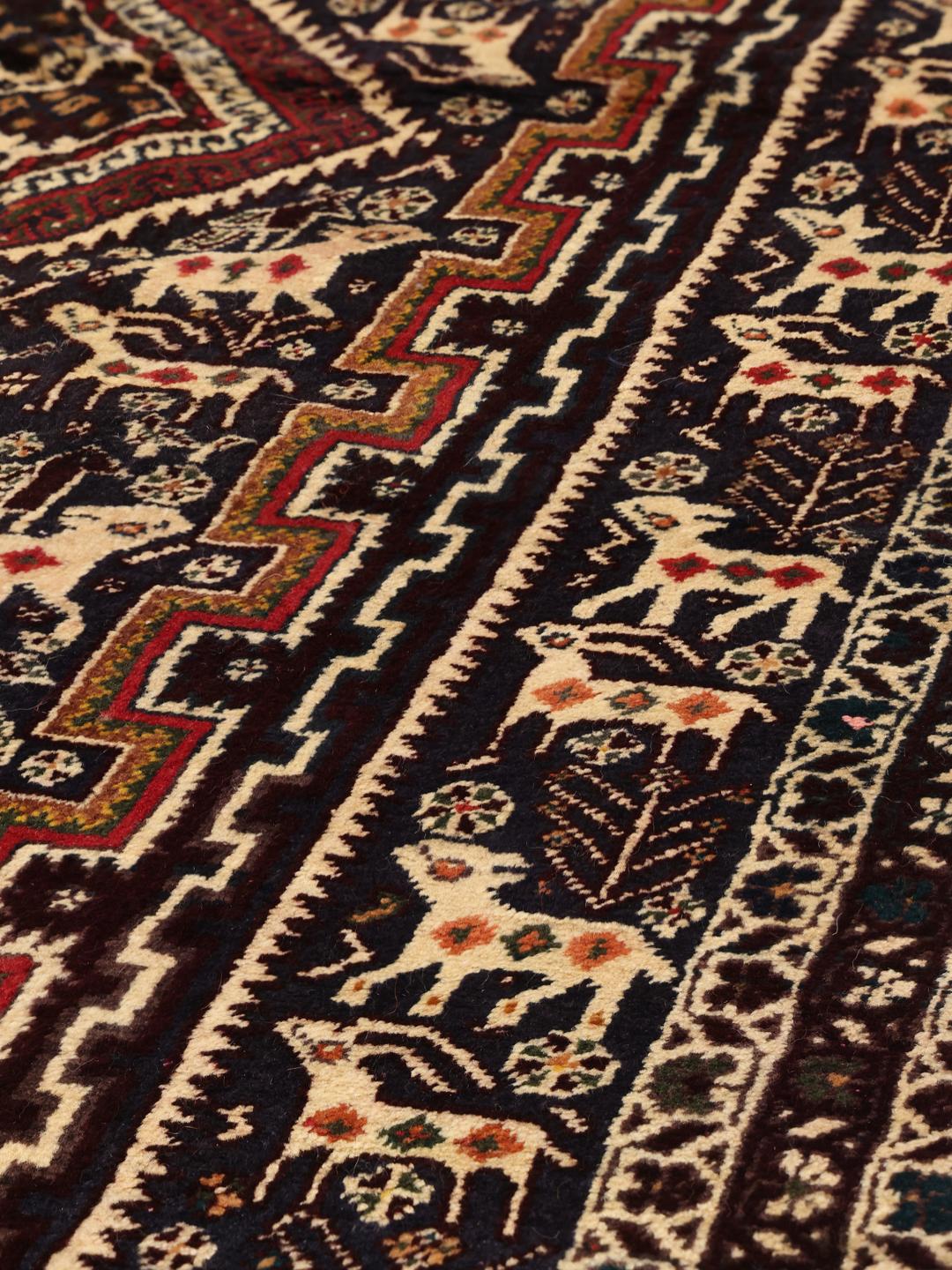 Handgeknoopt Afshar Shahre Babak-tapijt uit het Midden-Oosten in donkerrood en donkerblauw