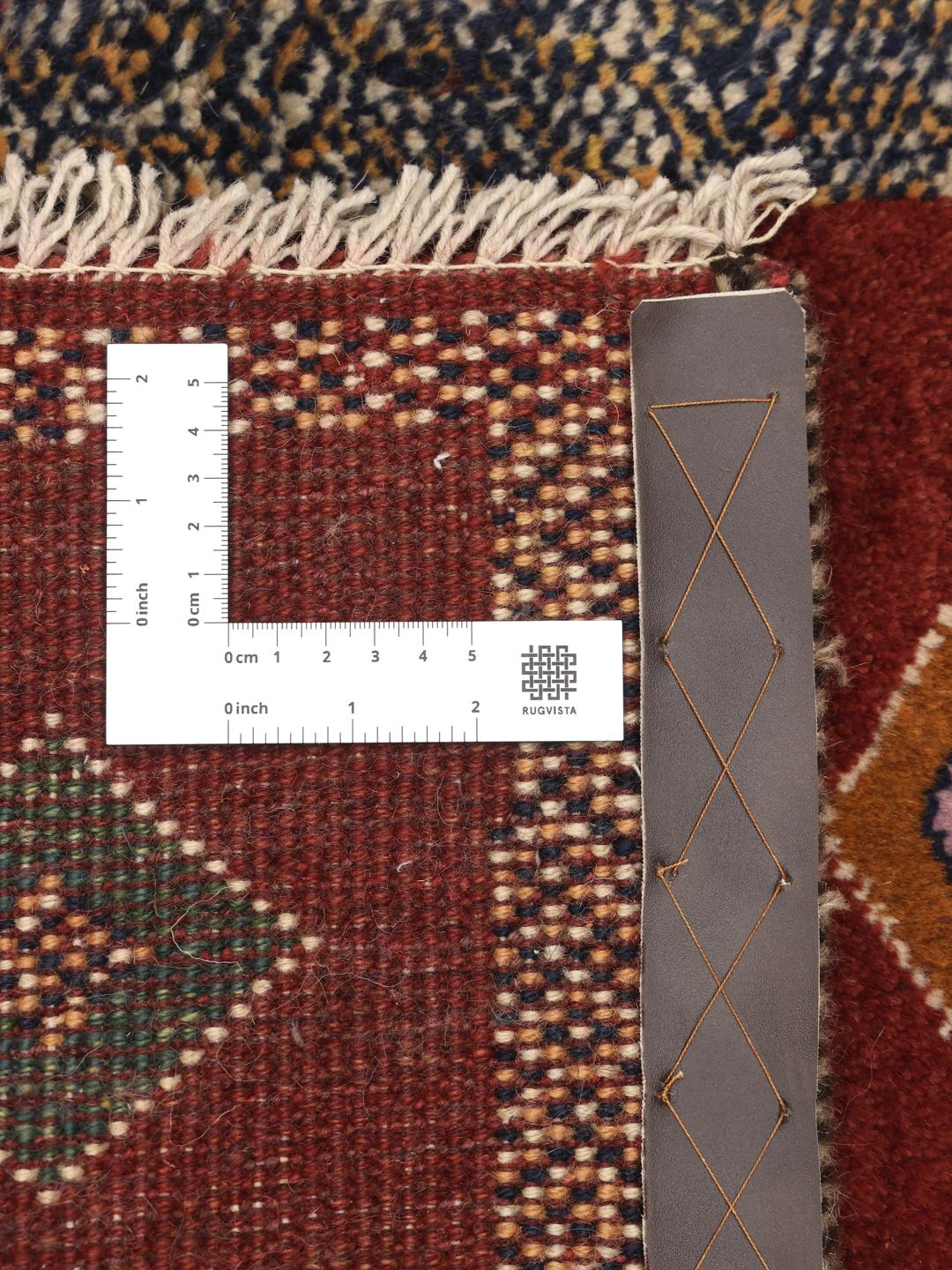 Tapis Gabbeh noué à la main avec un fond rouge et des motifs de losanges colorés