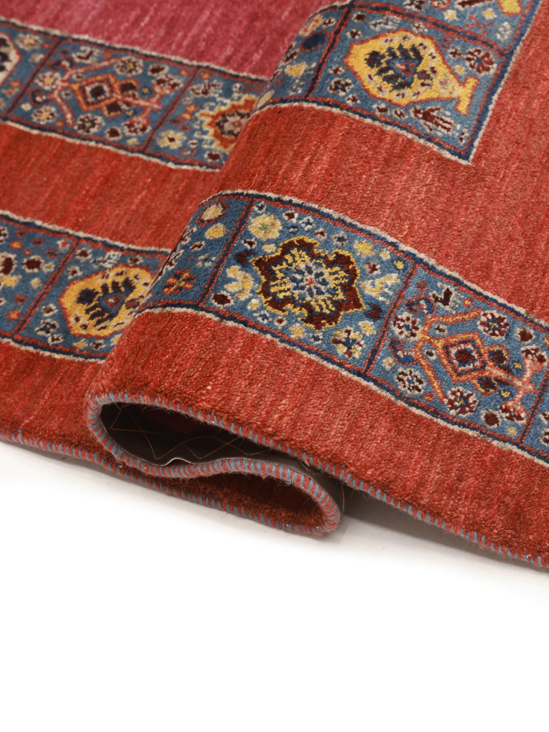 Handgeknoopt Loribaft-tapijt uit het Midden-Oosten in tinten rood en blauw