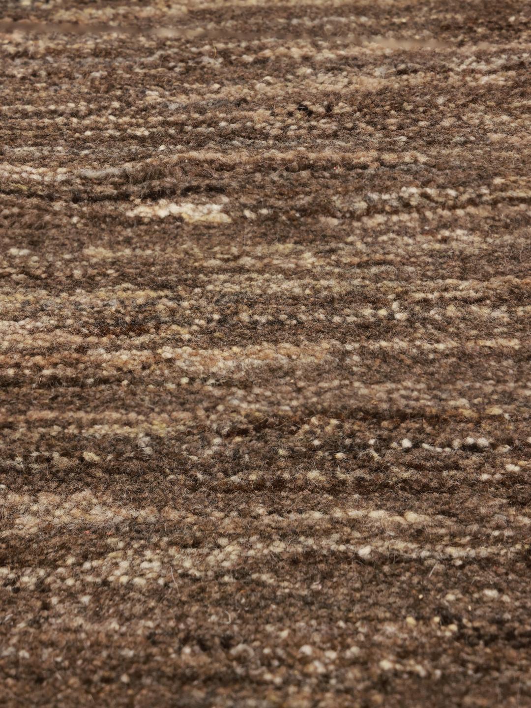 Tapis Shabargan Gabbeh noué à la main dans des tons rouge profond et marron