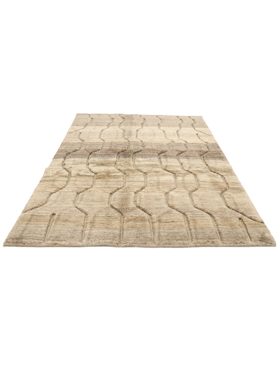 Handgeknoopt Marokkaans Berber kleed in neutrale beige tinten uit het Midden-Oosten
