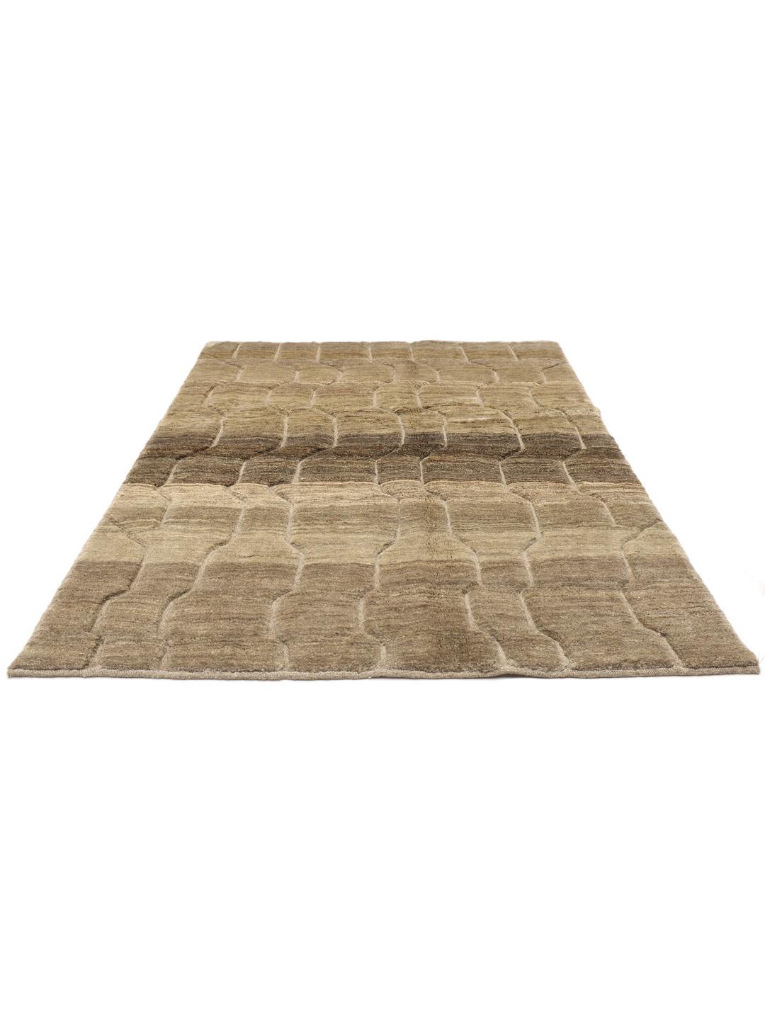 Handgeknoopt Marokkaans Berber kleed in neutrale beige tinten uit het Midden-Oosten