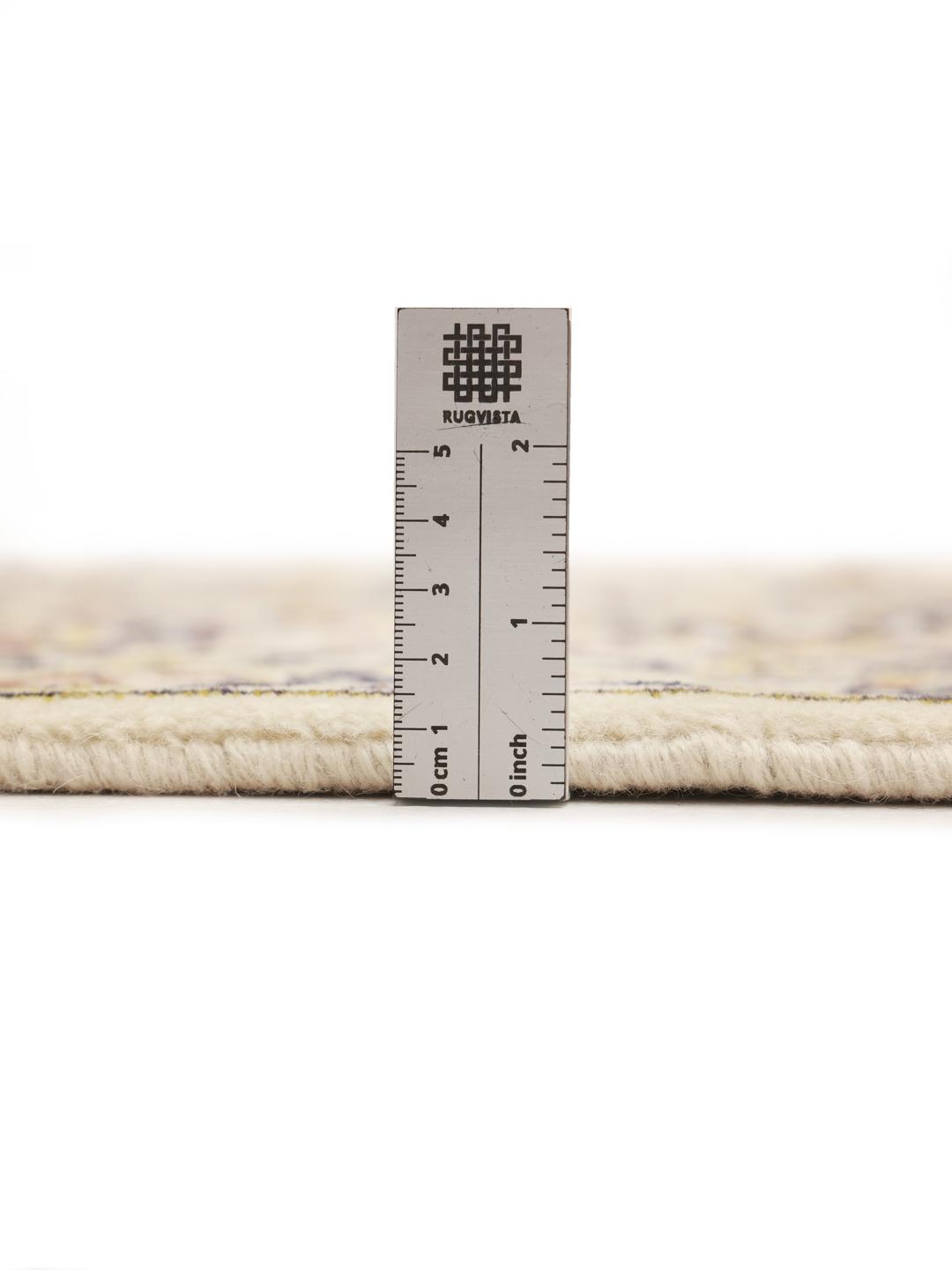 Handgeknoopt Keshan-tapijt uit het Midden-Oosten in beige