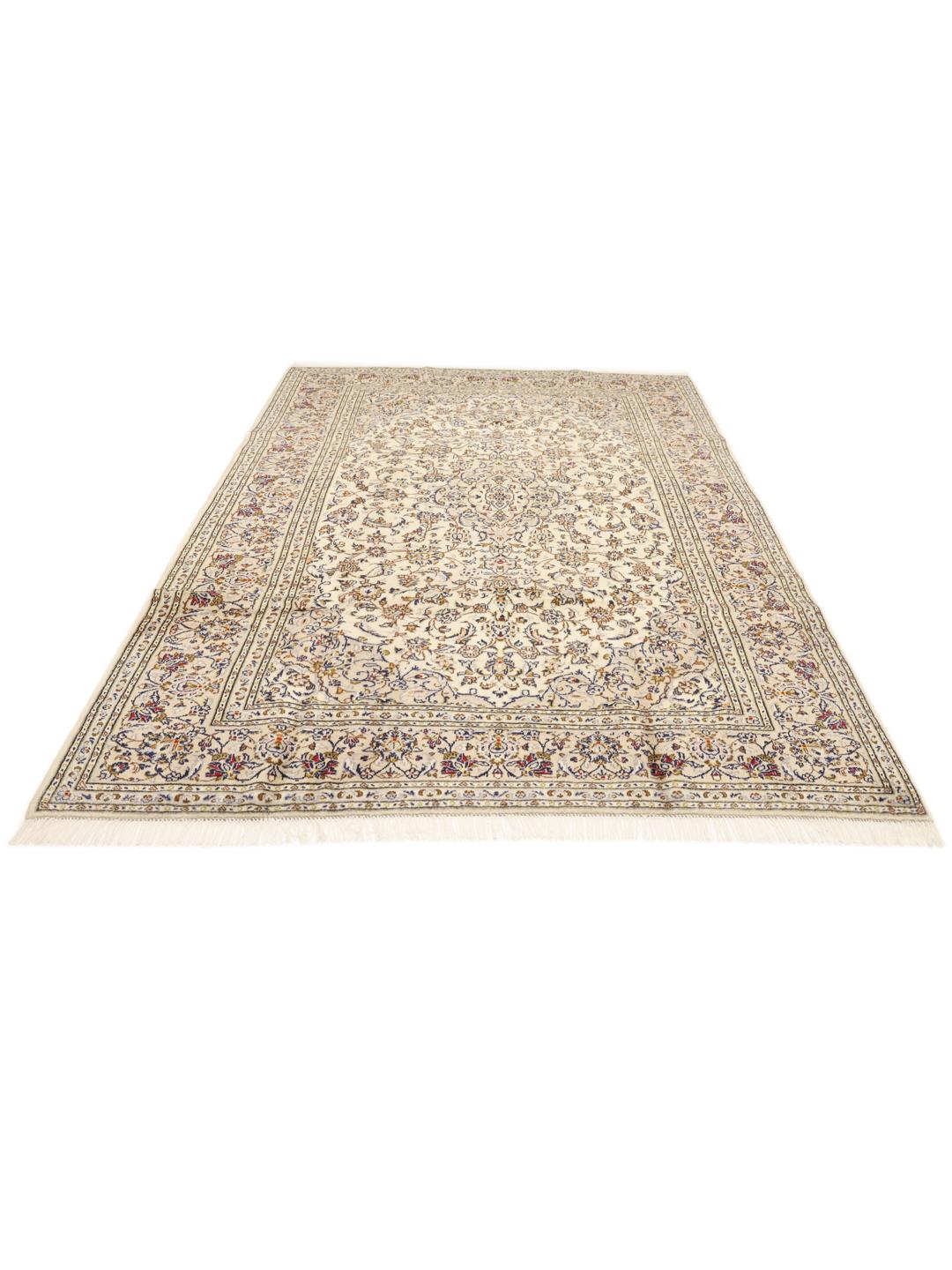 Handgeknoopt Keshan-tapijt uit het Midden-Oosten in beige tinten