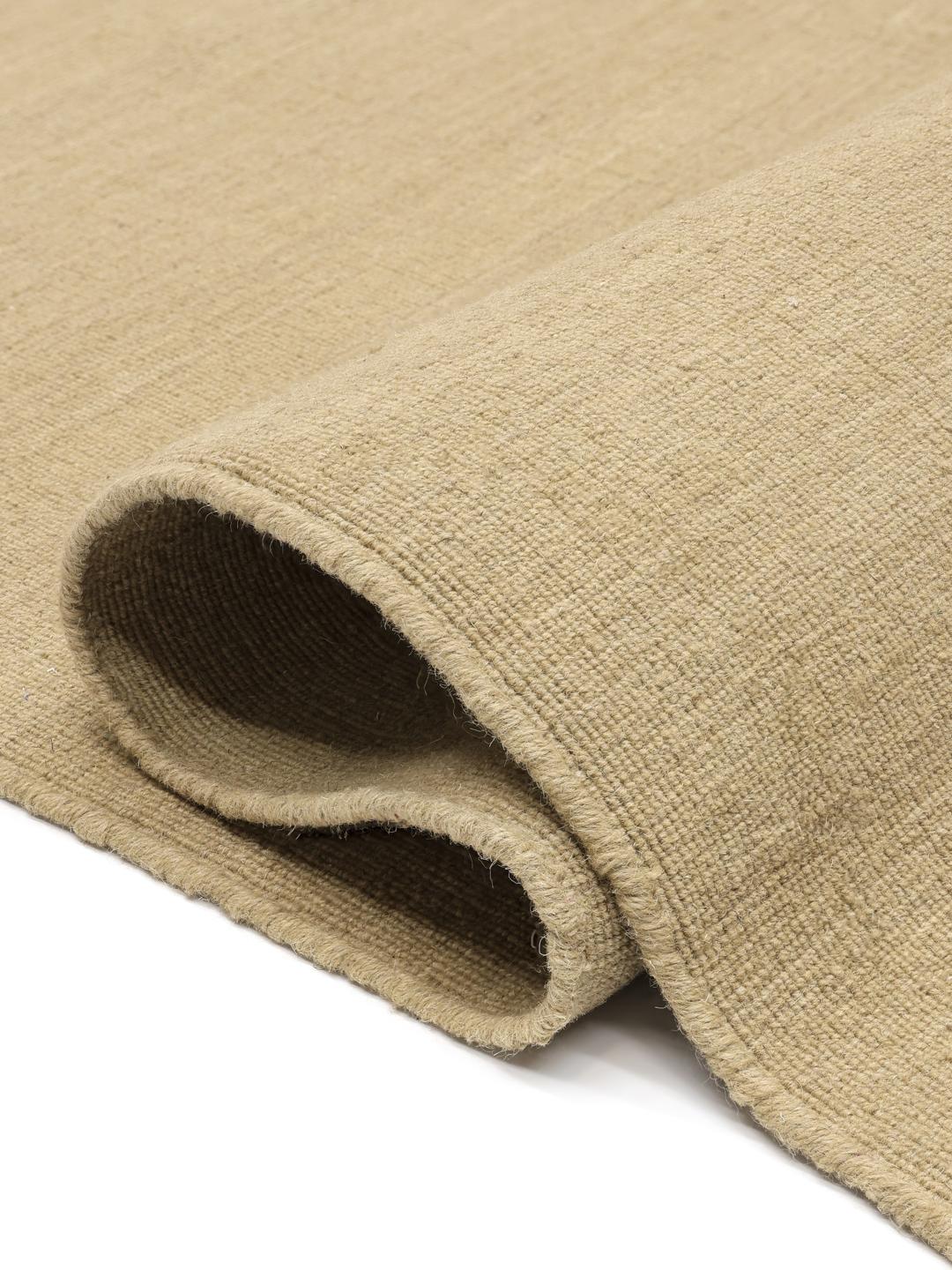 Beige loper