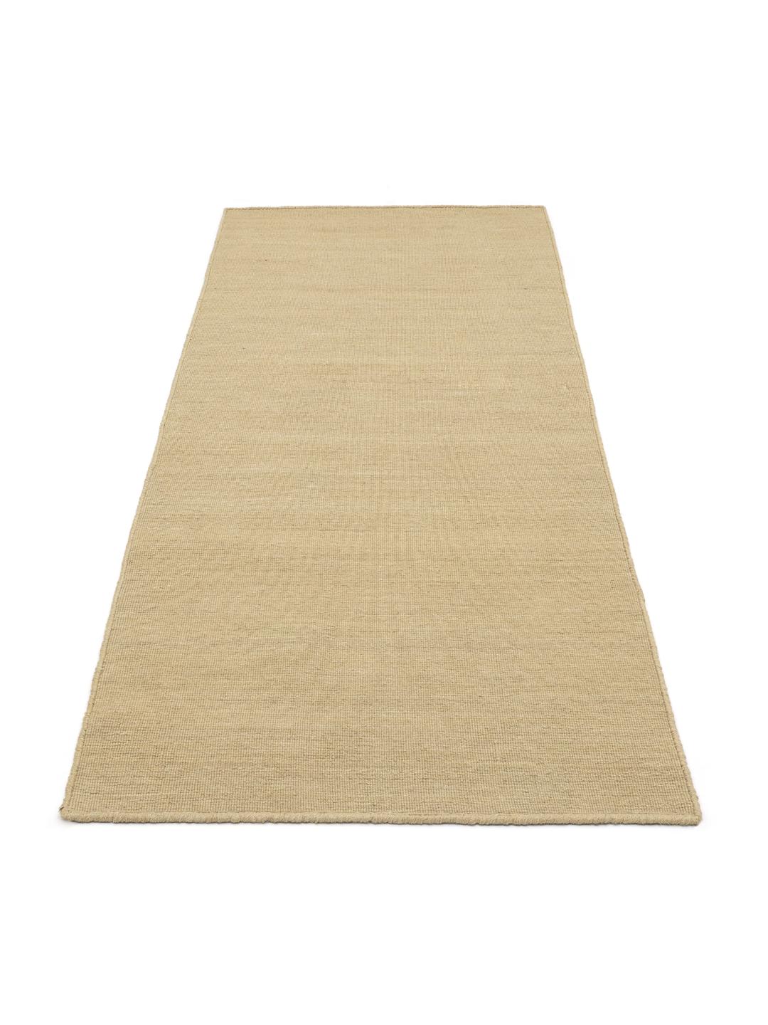 Beige loper