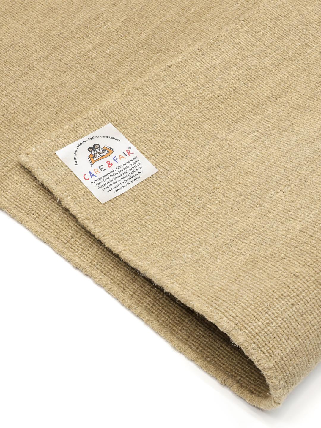 Beige loper