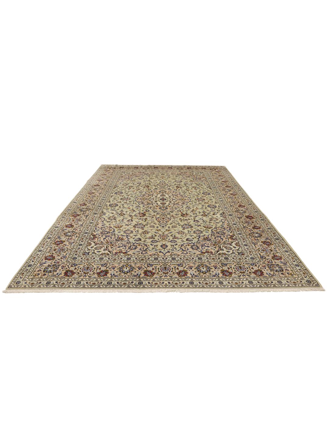 Handgeknoopt beige Keshan-tapijt uit het Midden-Oosten
