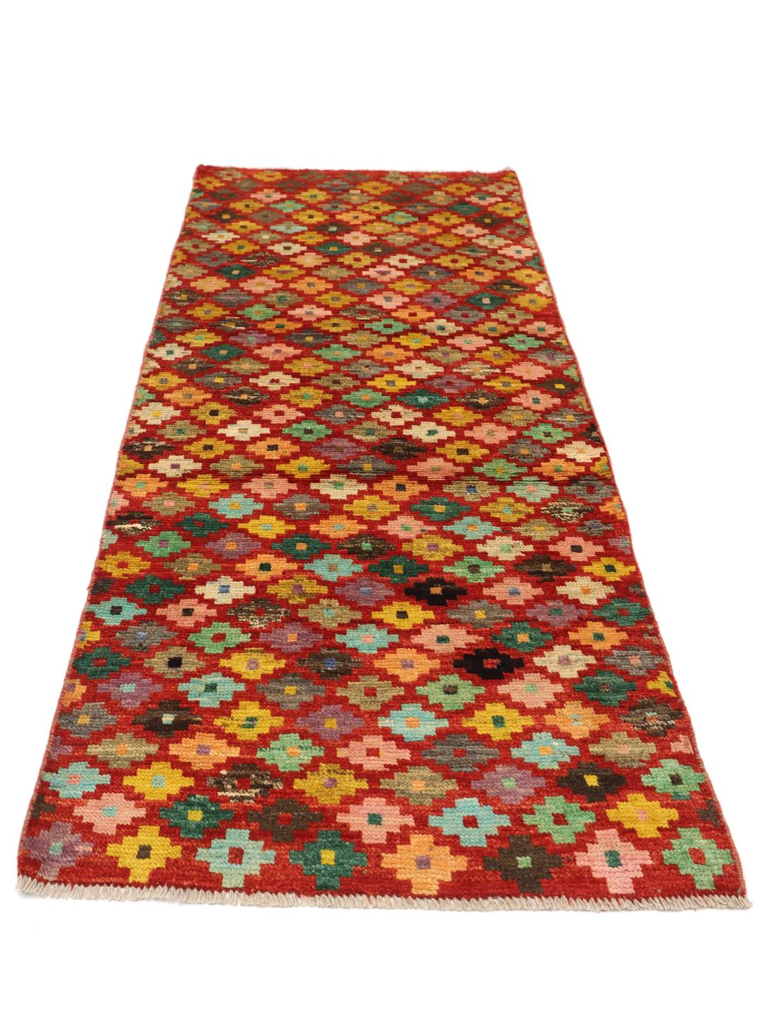 Tapis couloir afghan noué à la main avec un motif géométrique multicolore en losanges