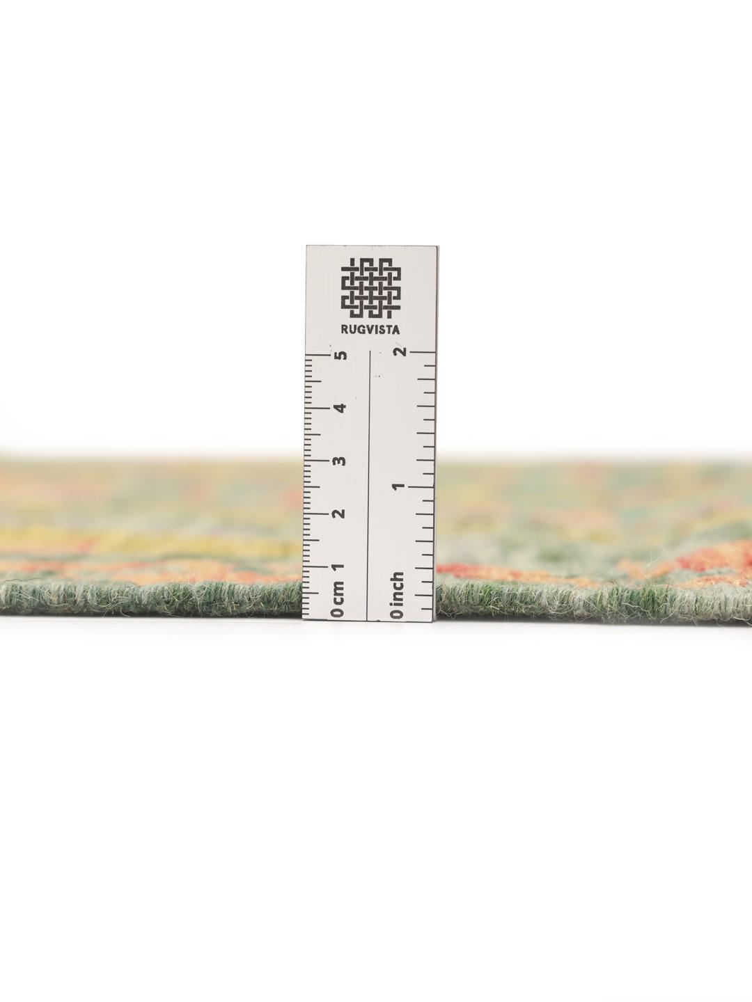 Runner afghano tessuto a mano con vivaci motivi geometrici in verde, arancione e giallo