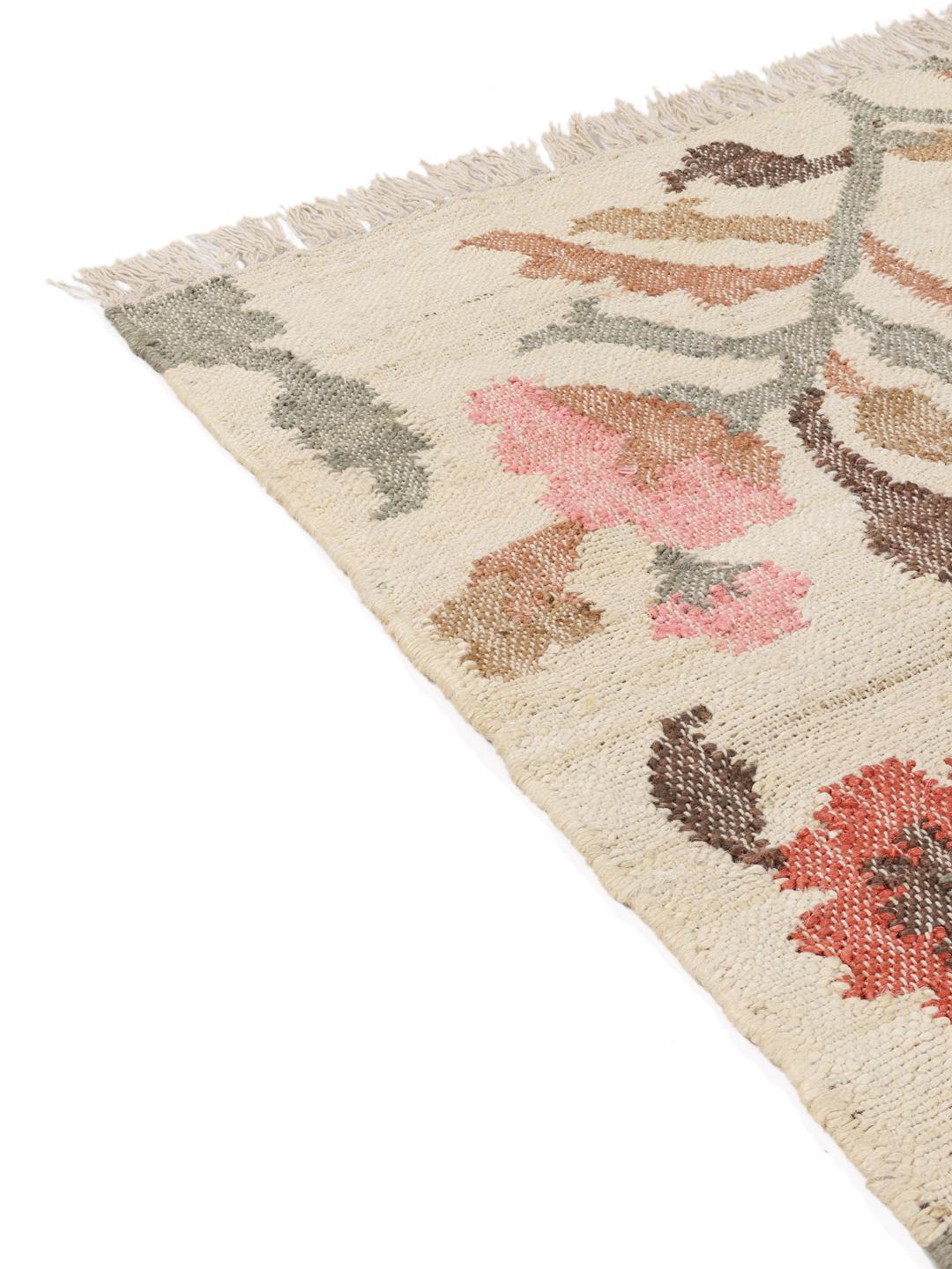 Multikleur tapijt met bloemmotief