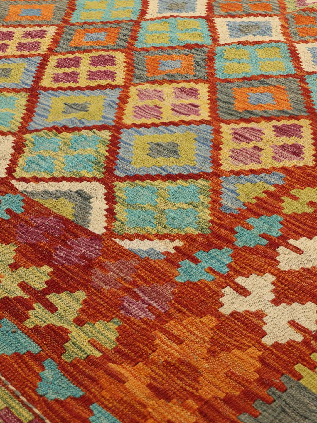 Handgeweven Afghan Kelim tapijt met levendige multicolor geometrische diamantpatronen