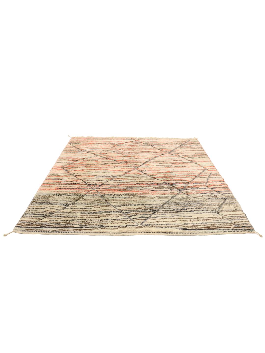 Handgeknoopt Marokkaans Beni Ouarain-tapijt met een ruitpatroon in beige, oranje en grijs