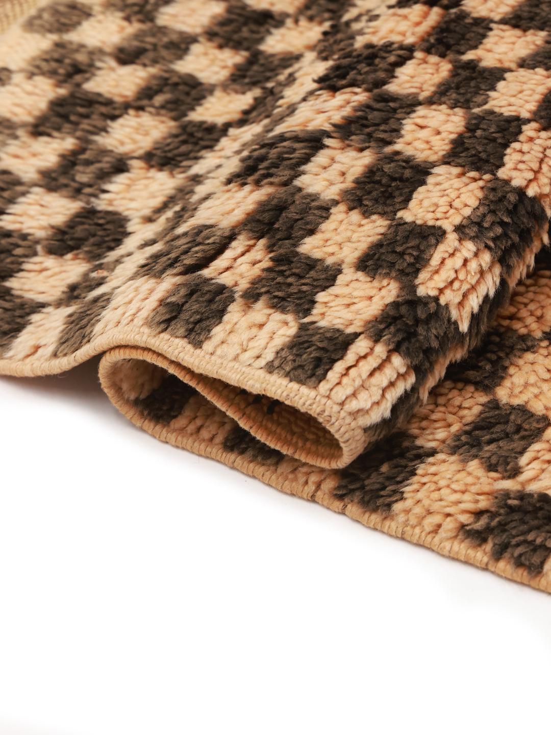 Vintage Berber marokkansk tæppe med et ternet mønster i beige og sort