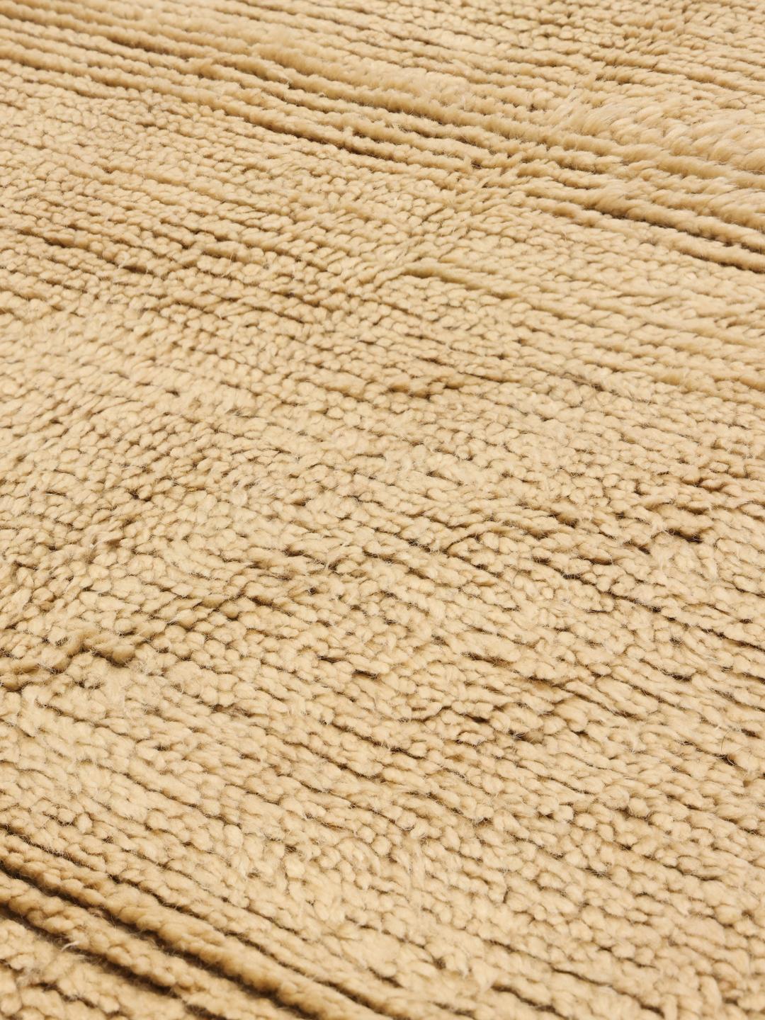 Handgeknüpfter Vintage Berber Marokkanisch Teppich in Beige mit braunen und violetten Kanten
