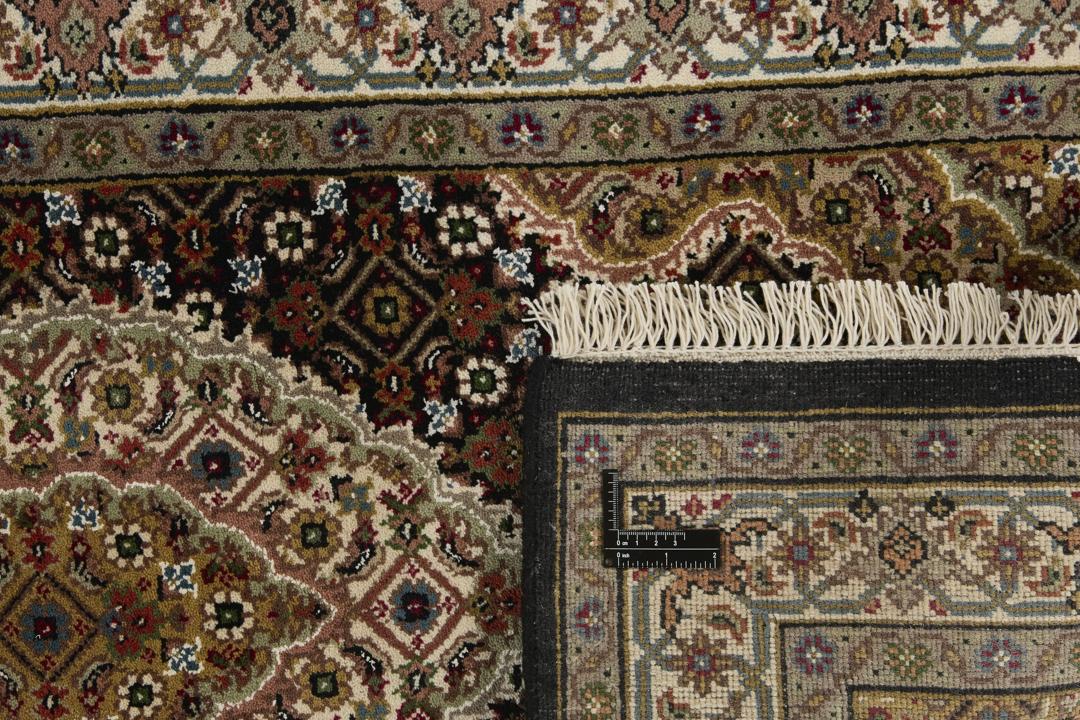 Ręcznie wiązany chodnik Tabriz z Indii w brązowych odcieniach