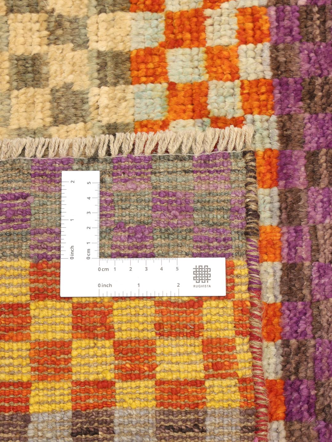 Handgeknoopt Berber-tapijt uit Afghanistan met een kleurrijk ruitpatroon