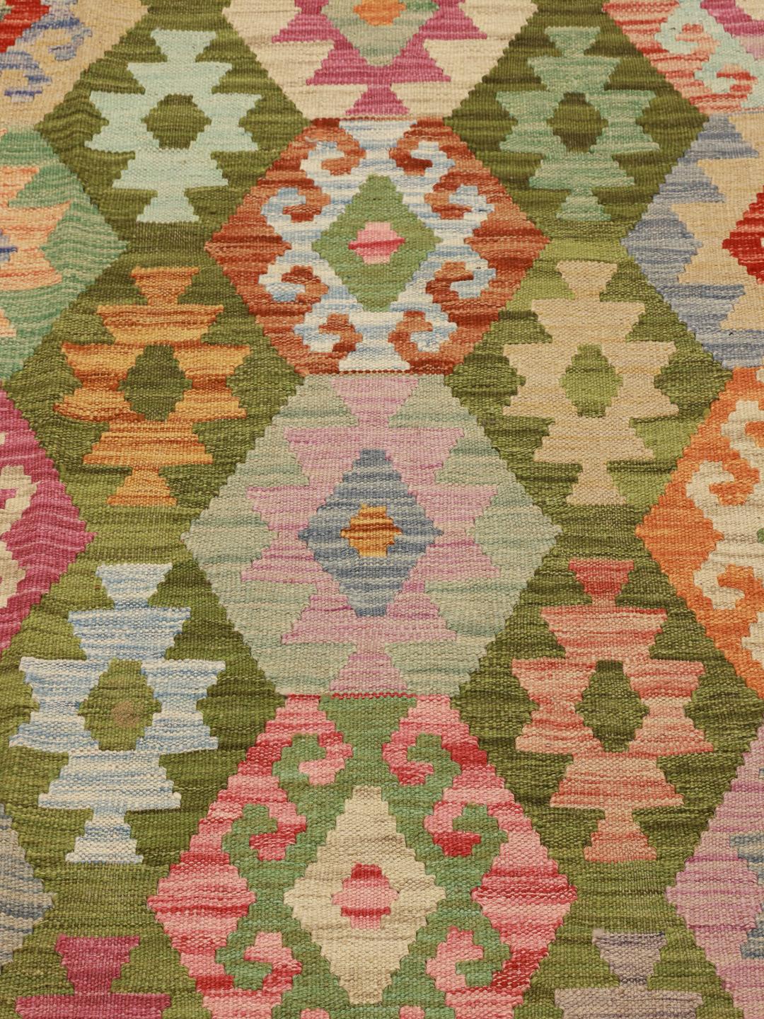 Handgeweven Afghan Kelim tapijt met een levendig geometrisch ruitpatroon in multicolor