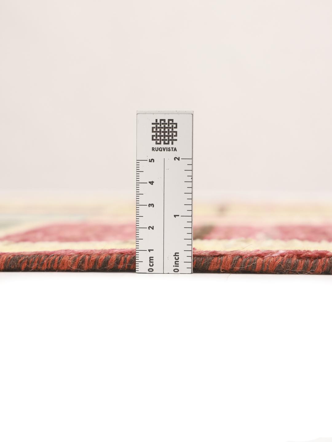Tapis long afghan noué à la main avec un motif géométrique multicolore vibrant