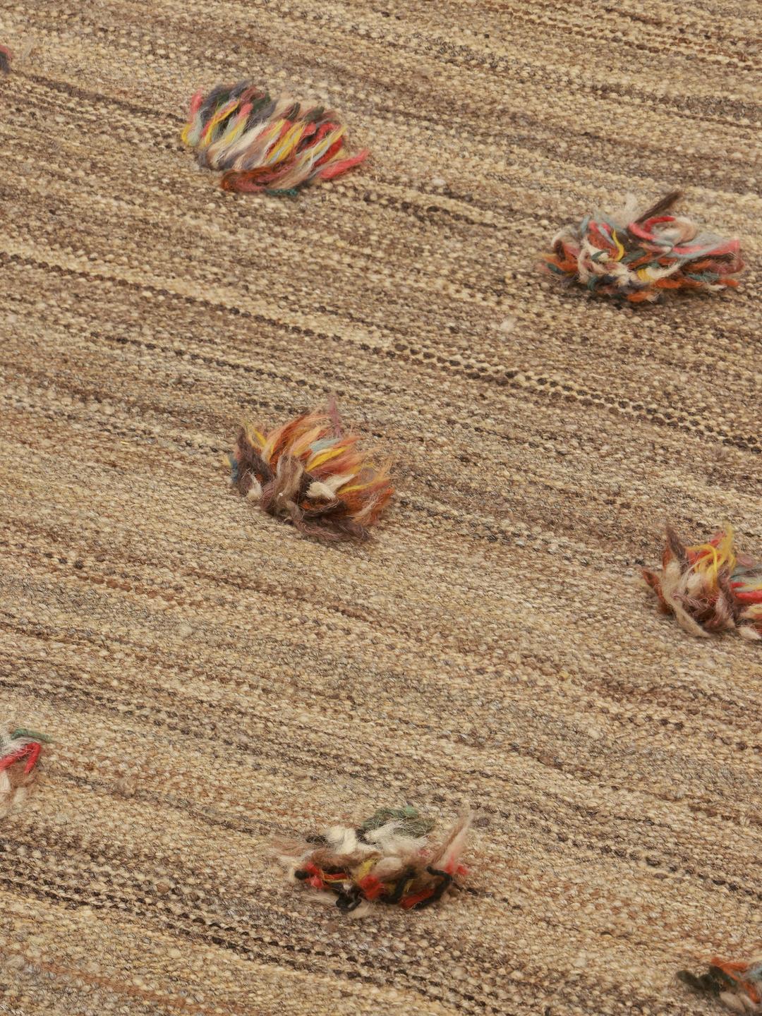 Tapis Kelim Nimbaft afghan tissé à la main, de couleur marron avec des accents touffetés colorés