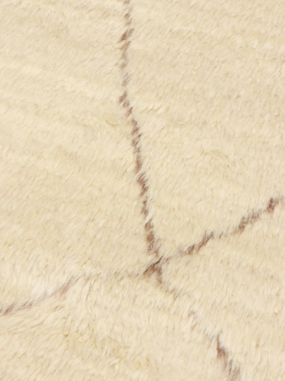 Håndknyttet afghansk tæppe med neutral beige luv og geometrisk diamantmønster