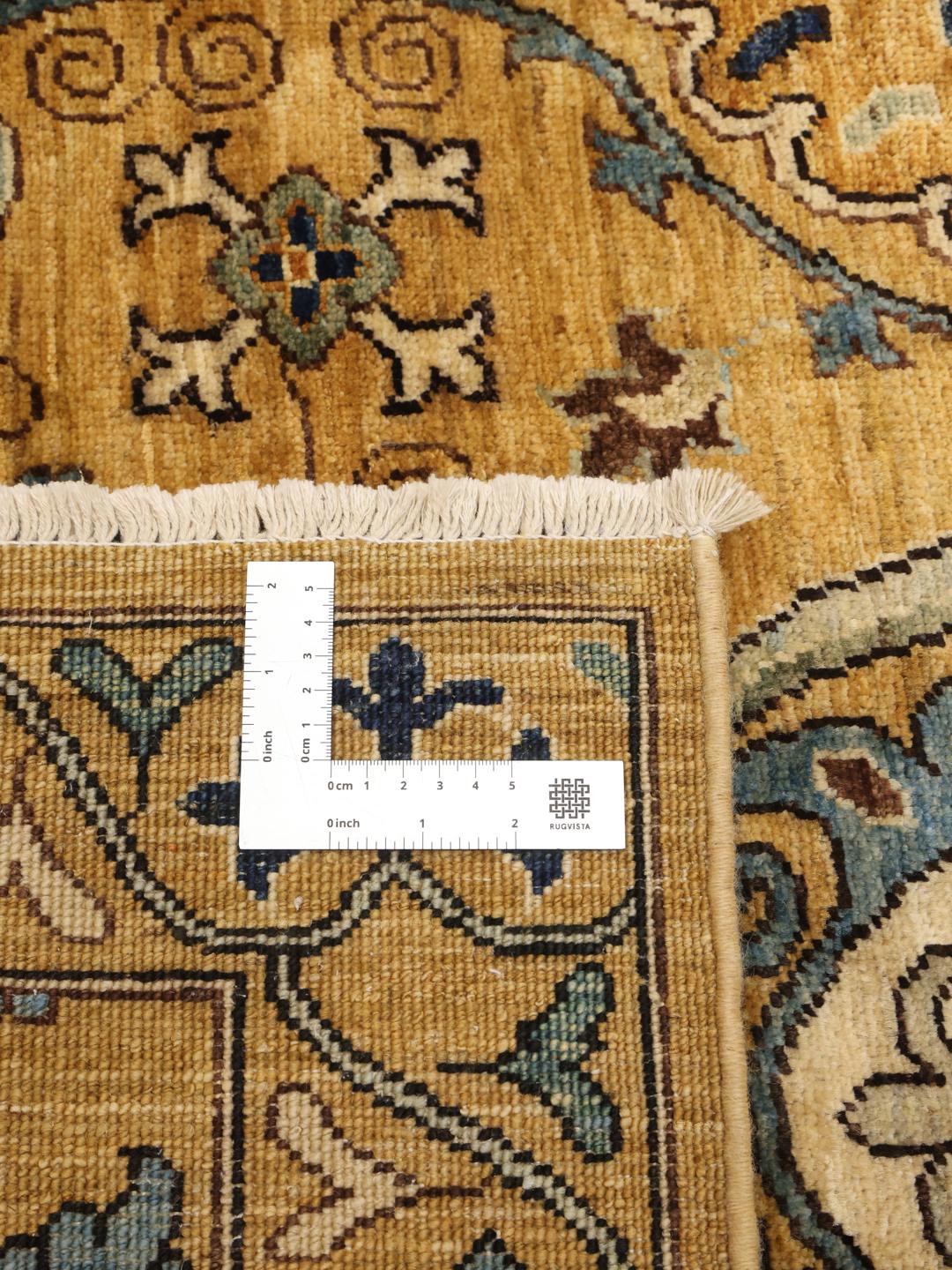 covor originar din Afganistan în culoare galbenă