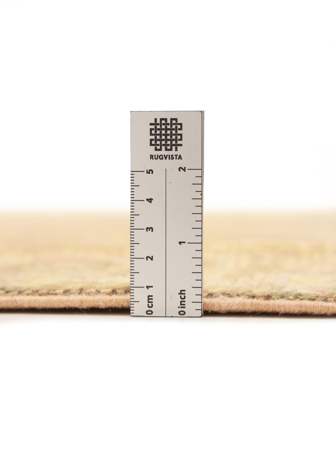 Met de hand geknoopt Usak-tapijt uit Afghanistan in warme beige tinten