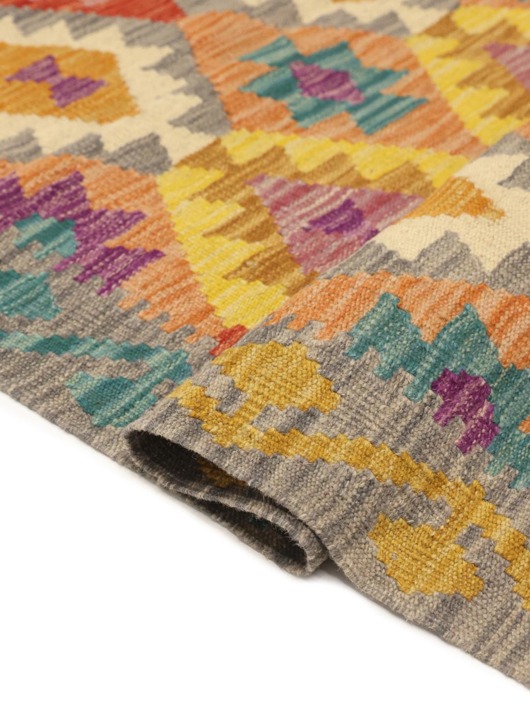 Handgeweven Afghaanse loper met een levendig geometrisch ruitpatroon in multicolor