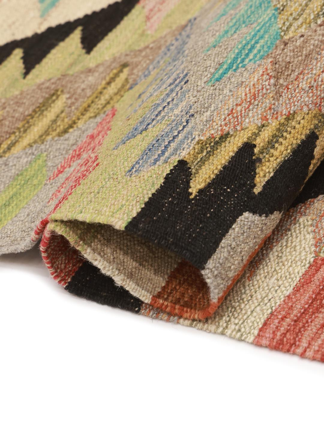 Handmade Middle Eastern Kilim runner in multicolor Wool