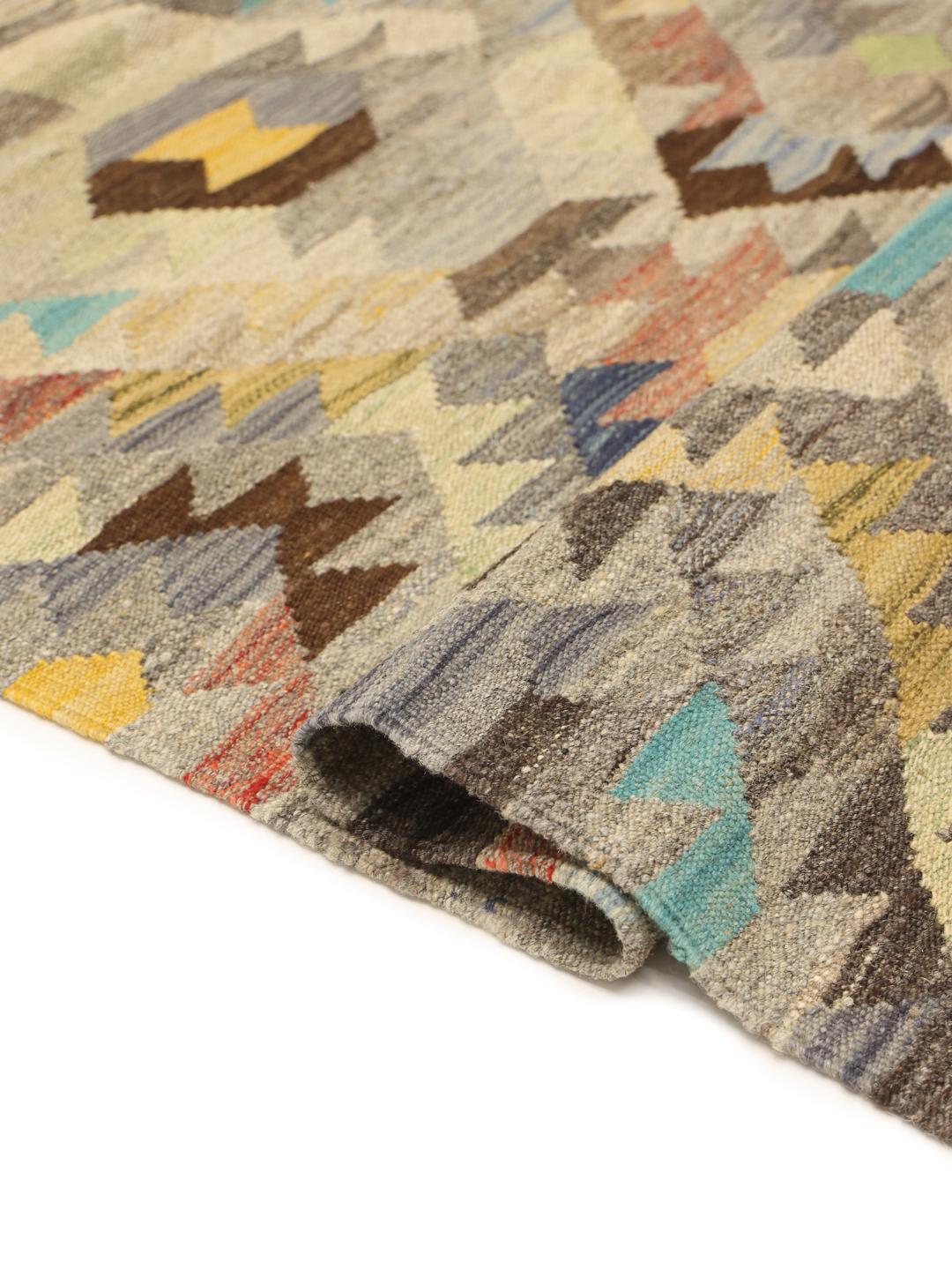 Handgeweven Afghaanse Kelim loper met levendige geometrische patronen in veelkleurige Wool
