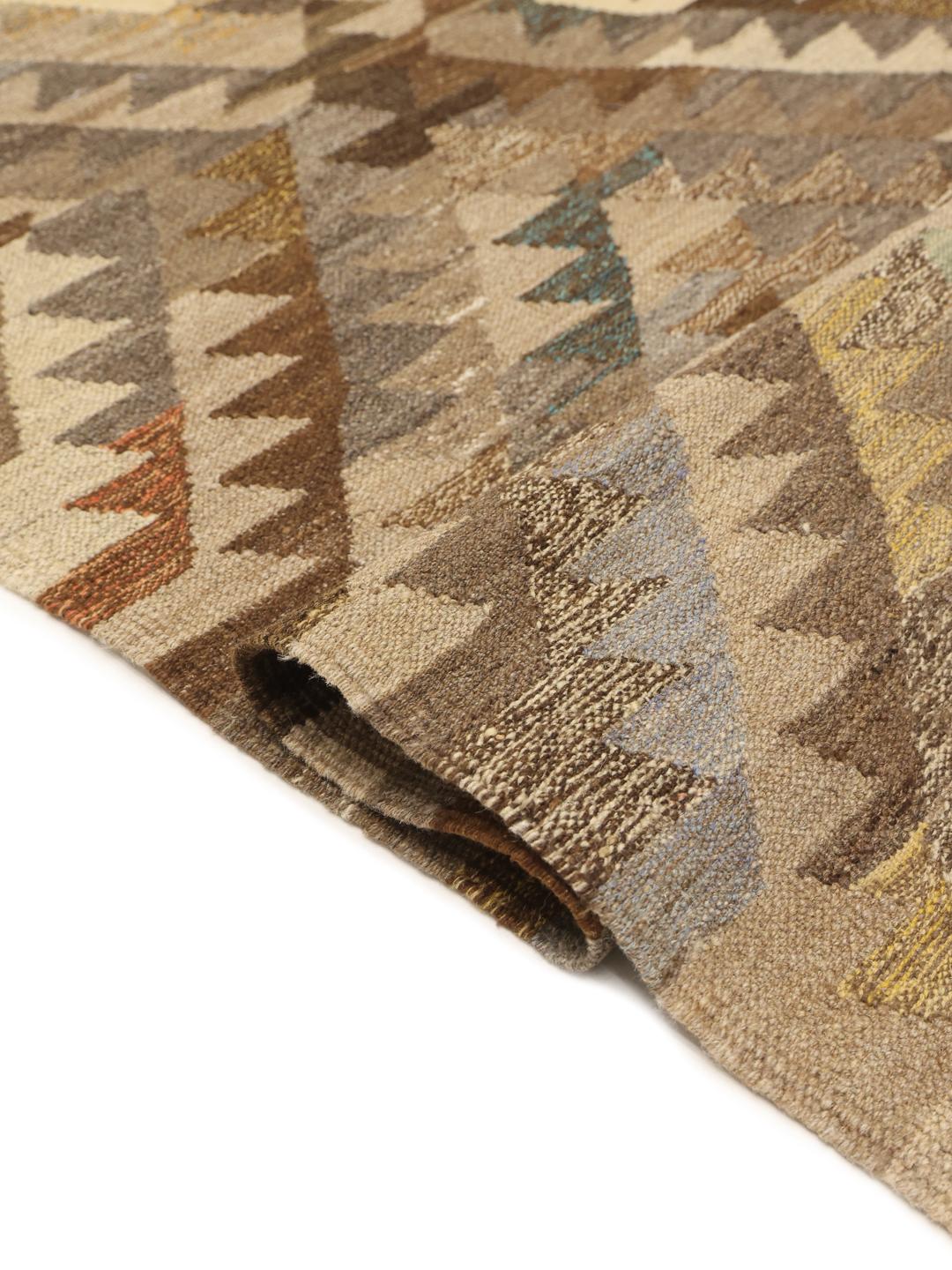 Handgeweven wollen loper uit het Midden-Oosten met beige en veelkleurige geometrische patronen