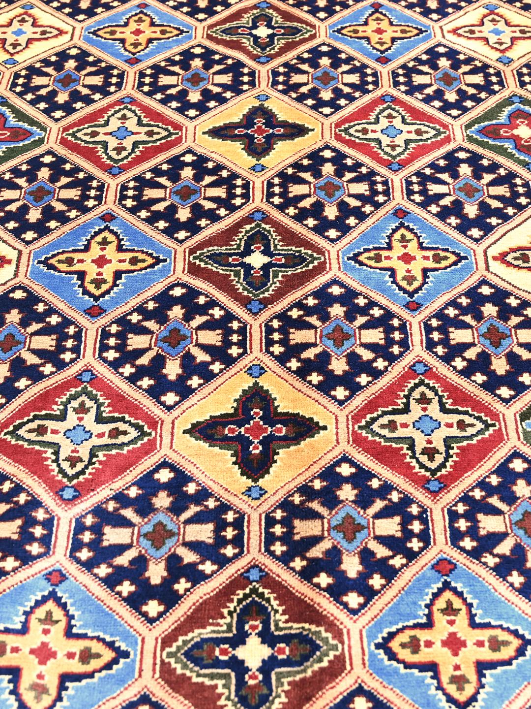 Kunduz rug from Afghanistan in multicolor