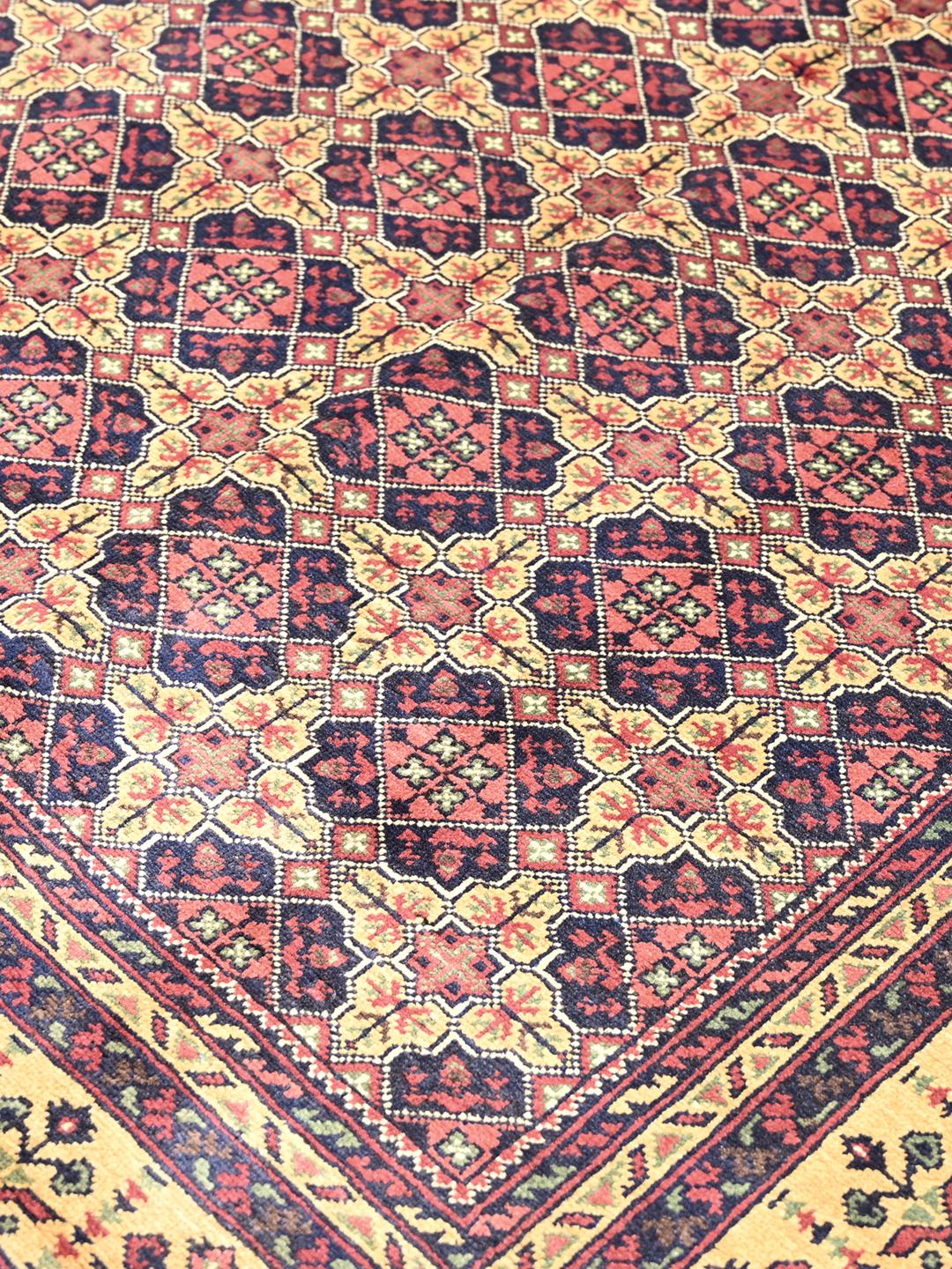 Kunduz rug from Afghanistan in red