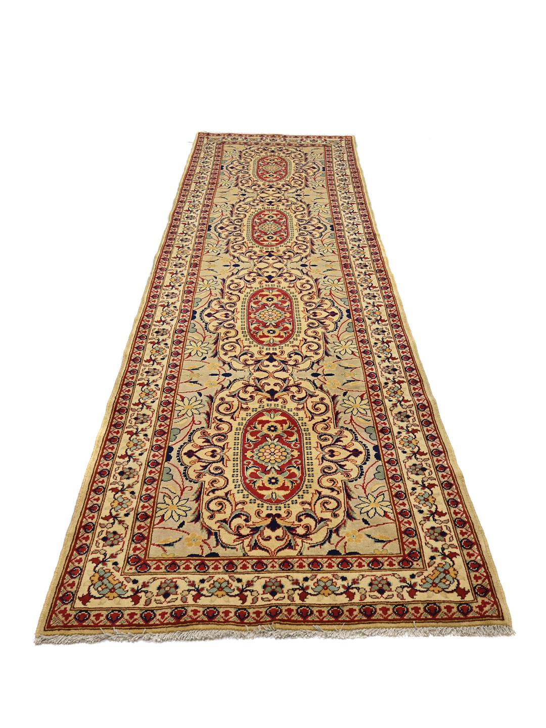 Tapis couloir afghan fait main en beige avec des motifs detailles