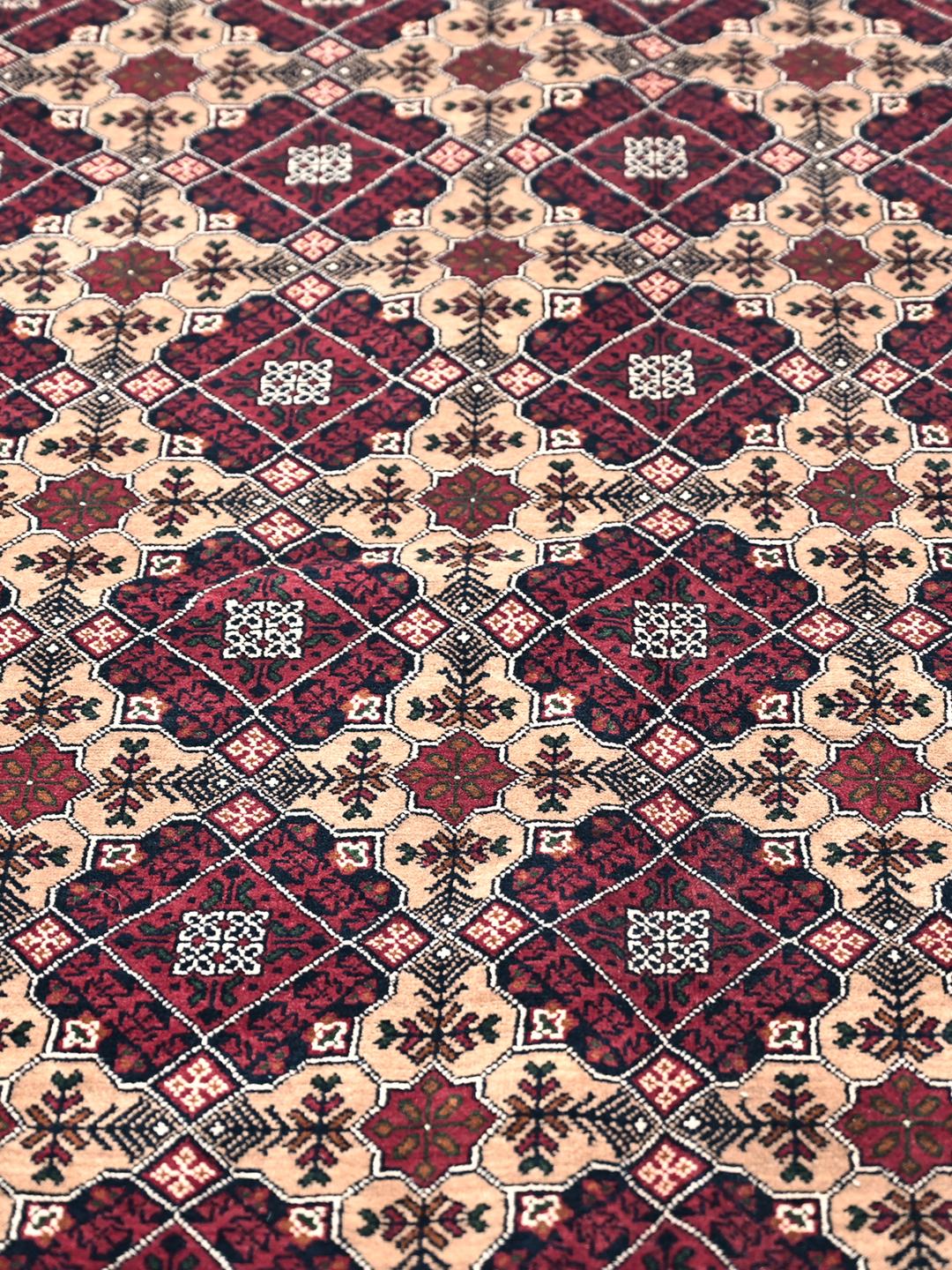 Kunduz rug from Afghanistan in red