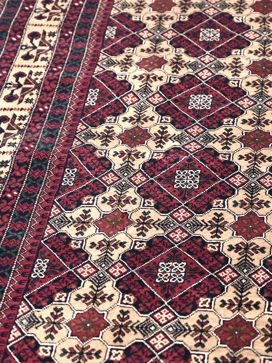 Kunduz rug from Afghanistan in red