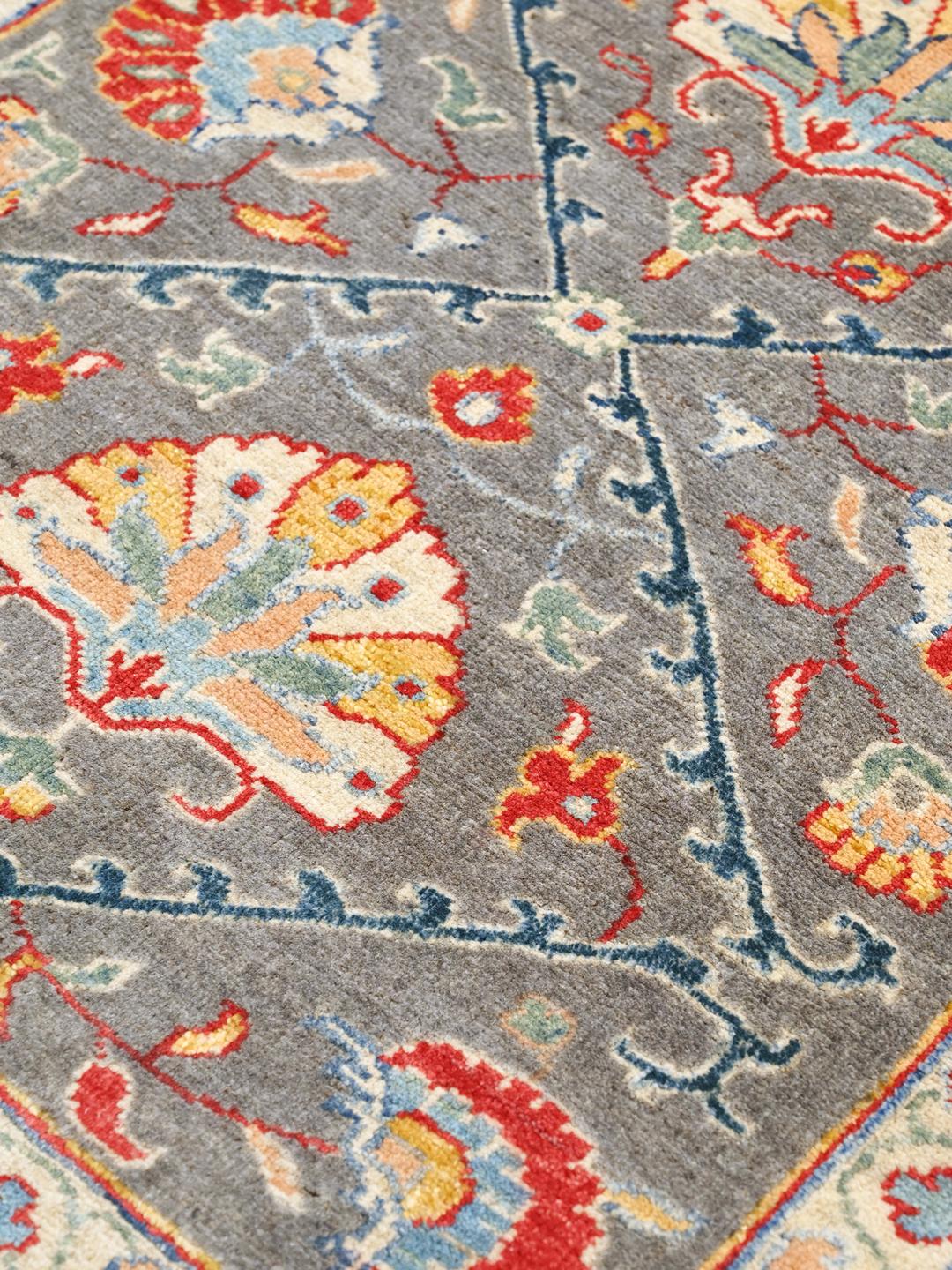 Kazak Fine Läufer in Grau und Rot aus Afghanistan