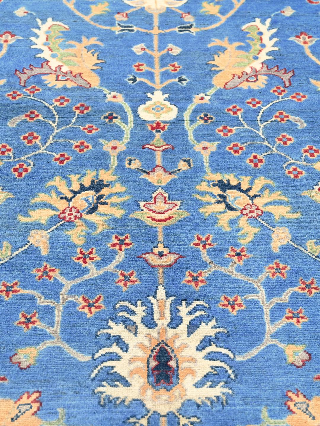 Handgeknoopt Kazak Fine wollen tapijt uit Afghanistan in blauw en beige met bloemmotieven