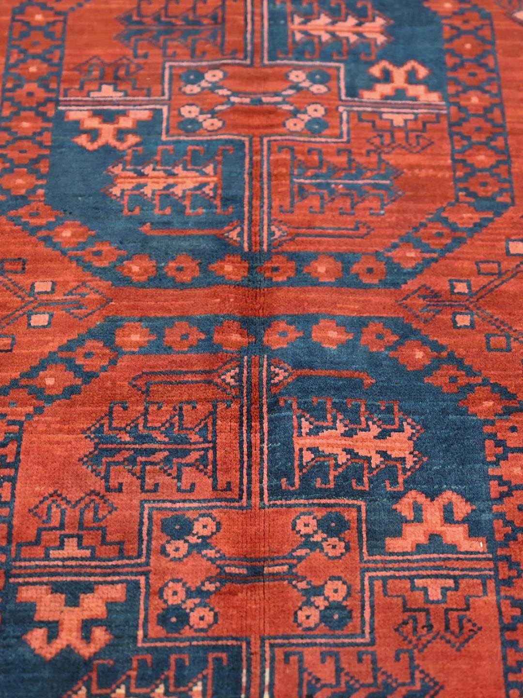 Tapis Afghan Khal Mohammadi noué à la main en rouge foncé et bleu foncé