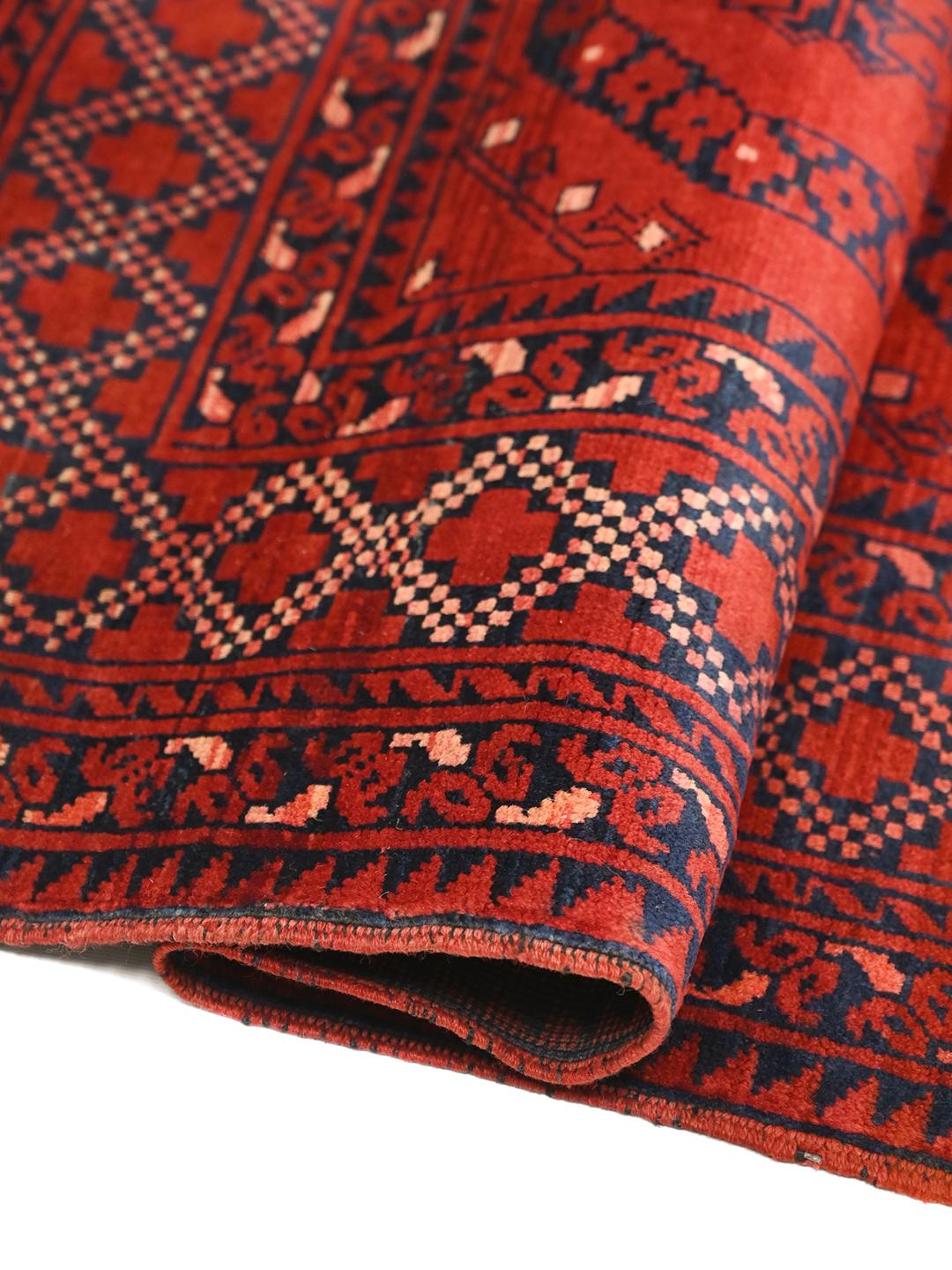 Tapis Afghan Khal Mohammadi noué à la main en rouge foncé et bleu foncé