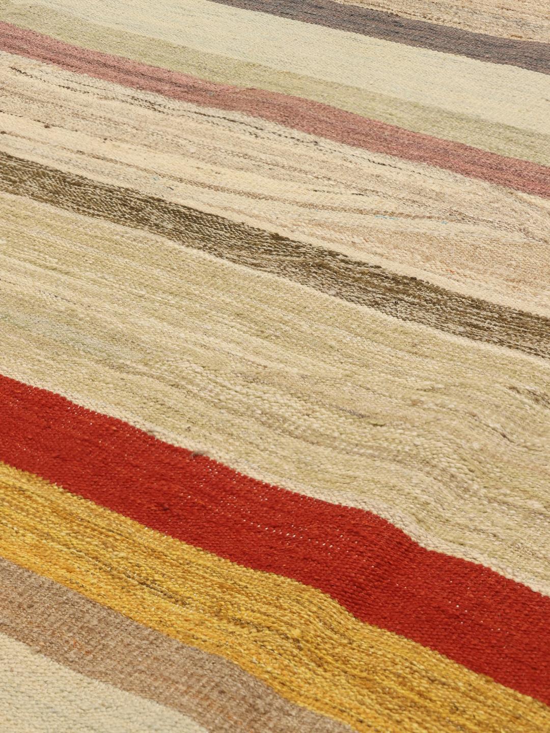 Handgeweven tapijt met een streepjespatroon in multicolor