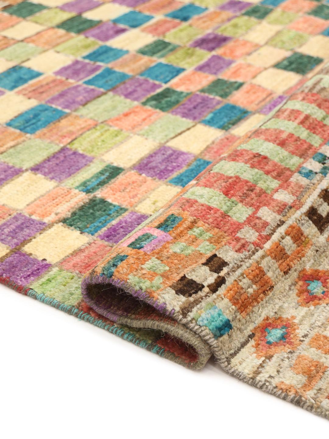 Handgeknoopt Afghaans Berber-tapijt met een levendig meerkleurig dambordpatroon