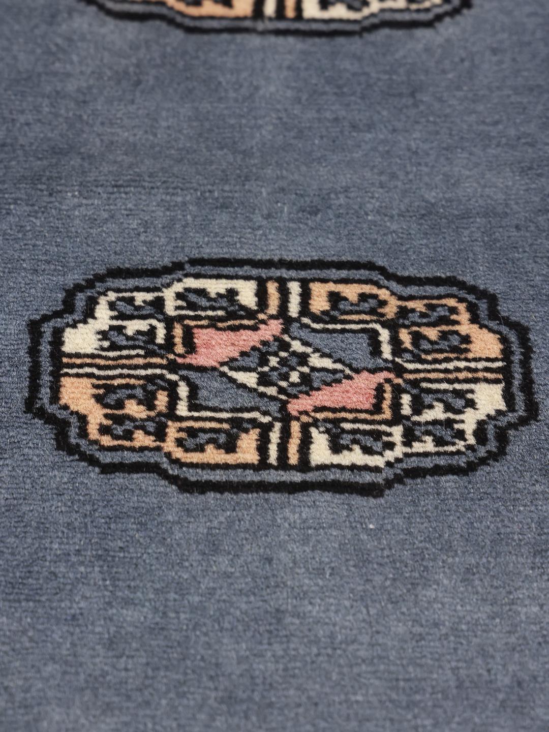 Handmade Pakistan rug in grey