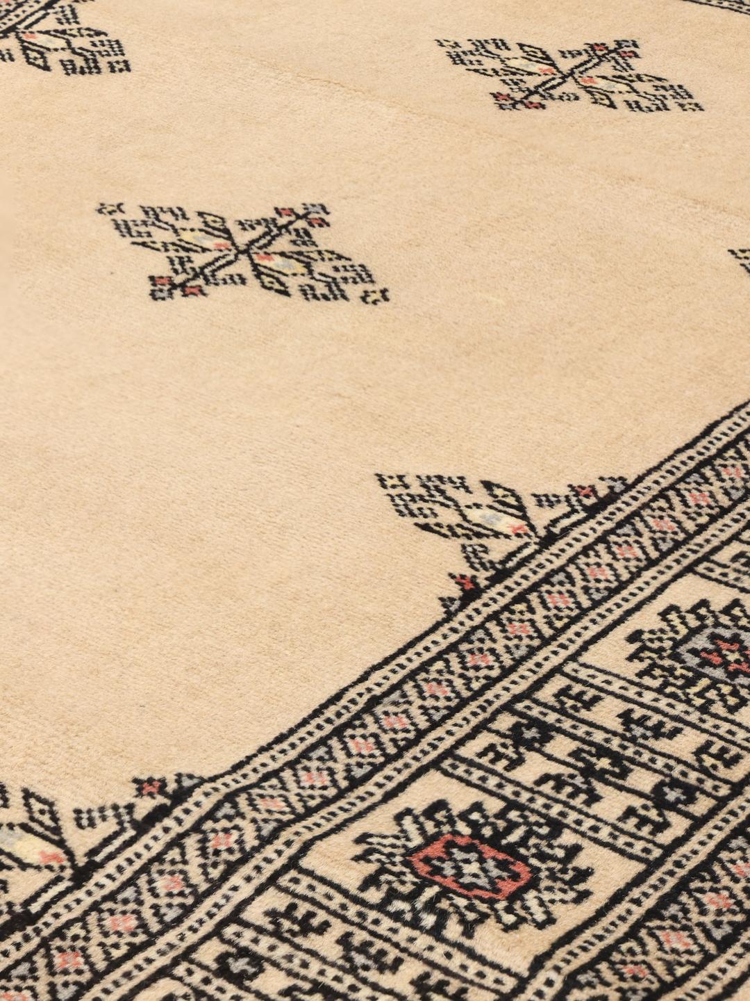 Handmade Pakistan beige rug