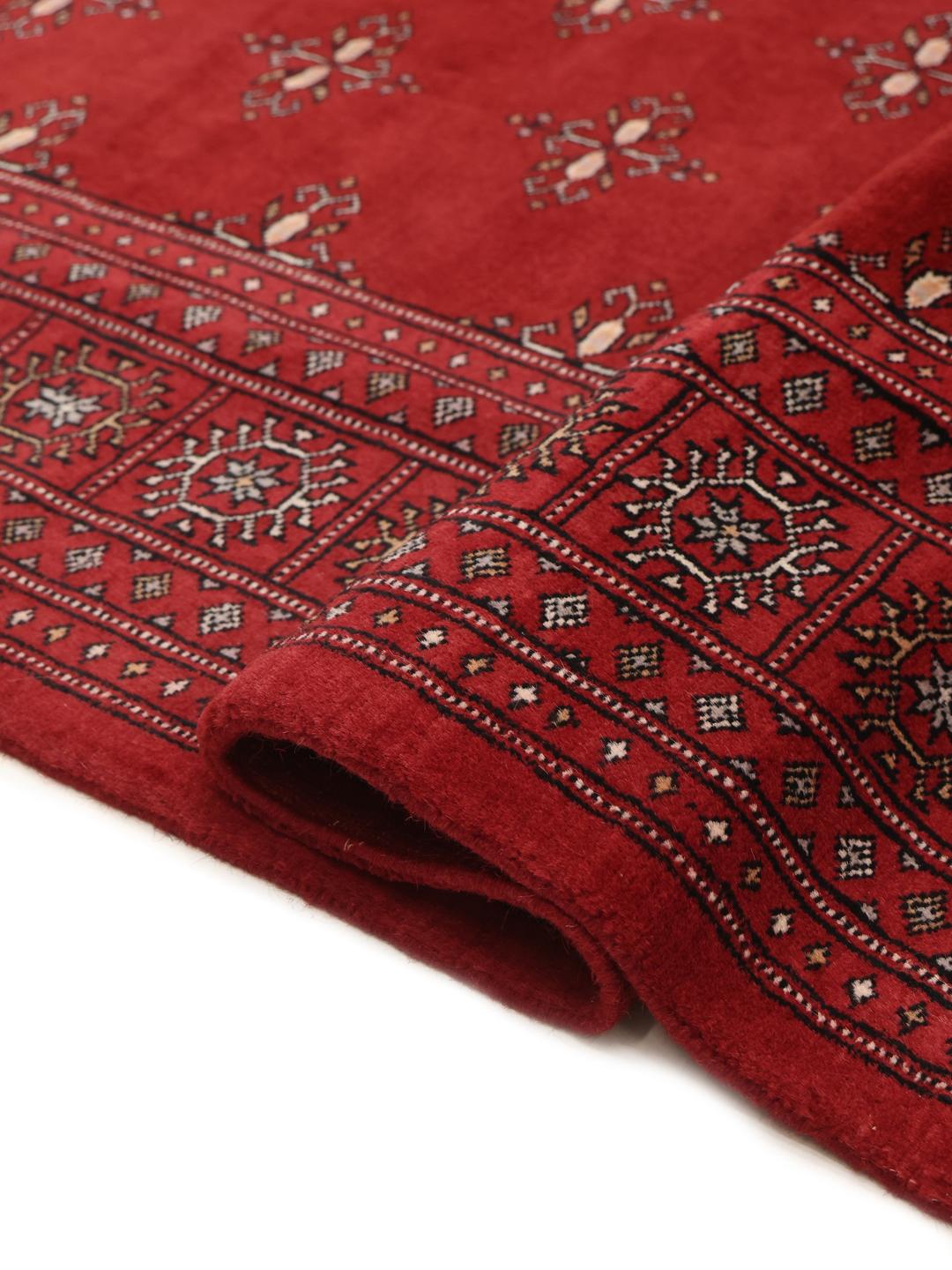 handgemaakt Pakistaans vloerkleed in donkerrood